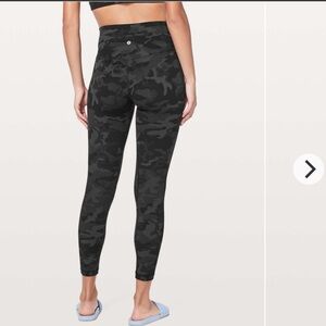 Lululemon Align Pant Leggings 25"
Incognito Camo Multi Grey size 6 yoga gym